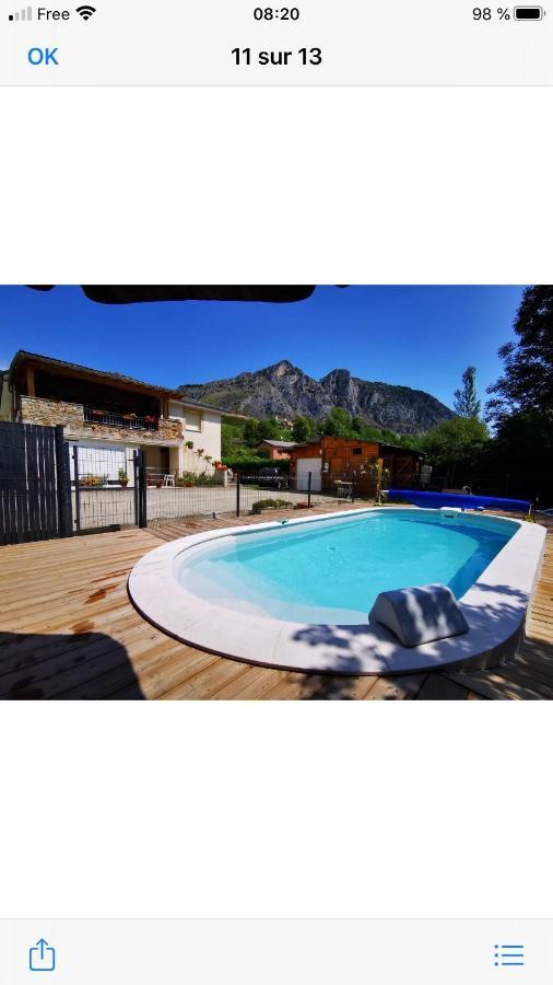 Au Bord De L Eau Bed & Breakfast Surba ภายนอก รูปภาพ
