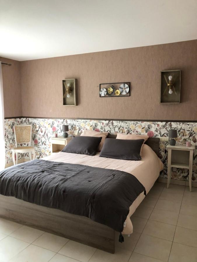Au Bord De L Eau Bed & Breakfast Surba ภายนอก รูปภาพ