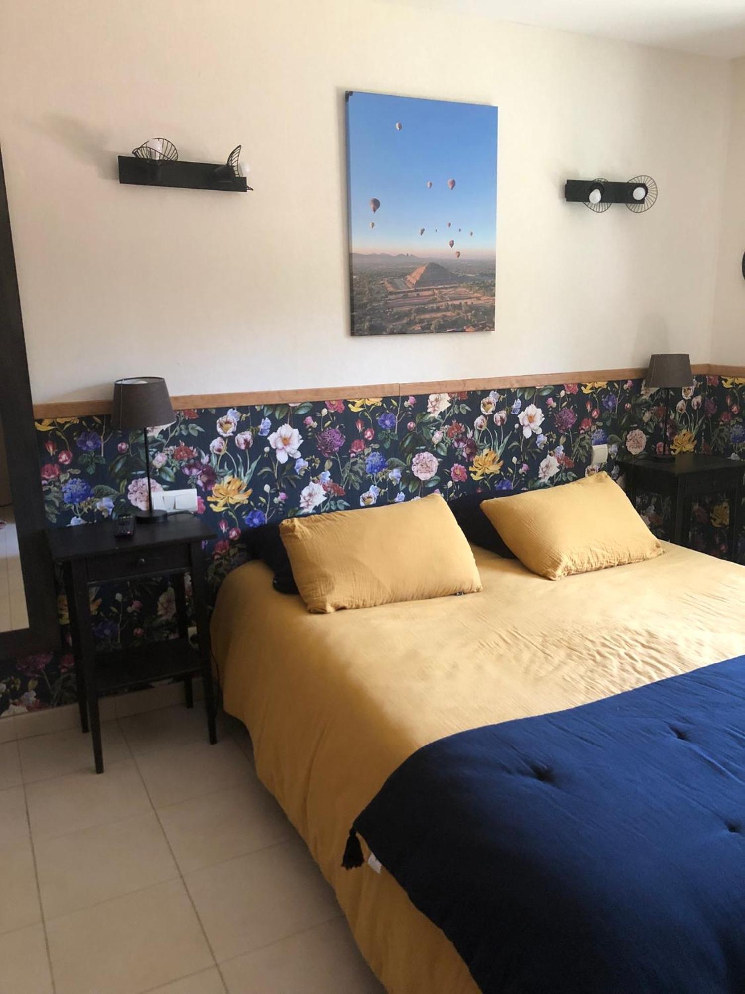 Au Bord De L Eau Bed & Breakfast Surba ภายนอก รูปภาพ